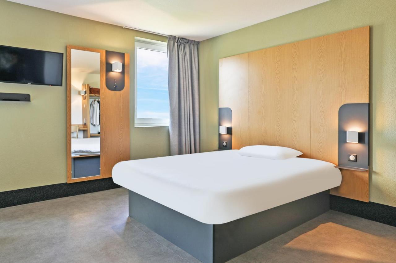 B&B Hotel La Roche-Sur-Yon Mouilleron-le-Captif ภายนอก รูปภาพ