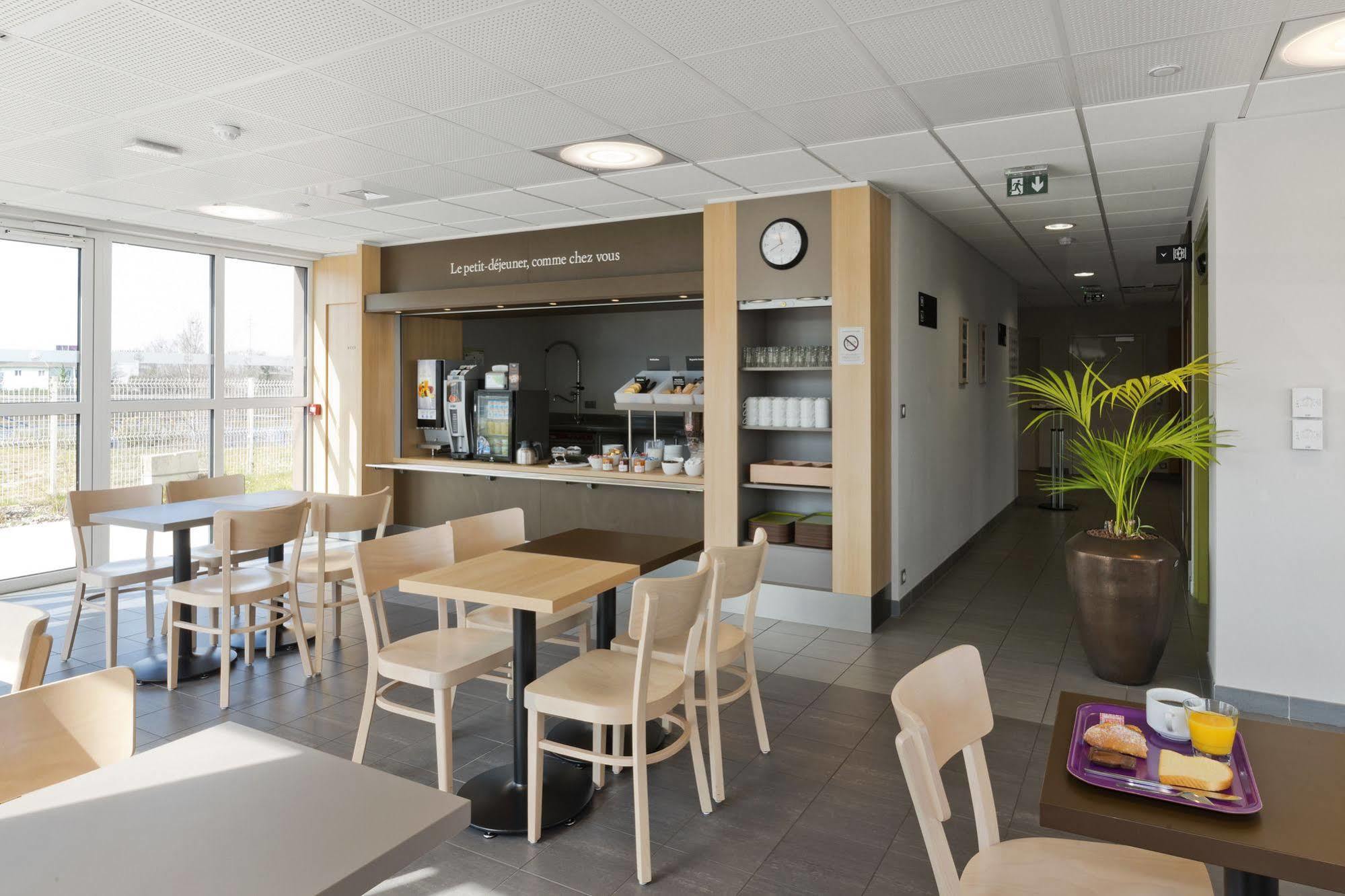 B&B Hotel La Roche-Sur-Yon Mouilleron-le-Captif ภายนอก รูปภาพ